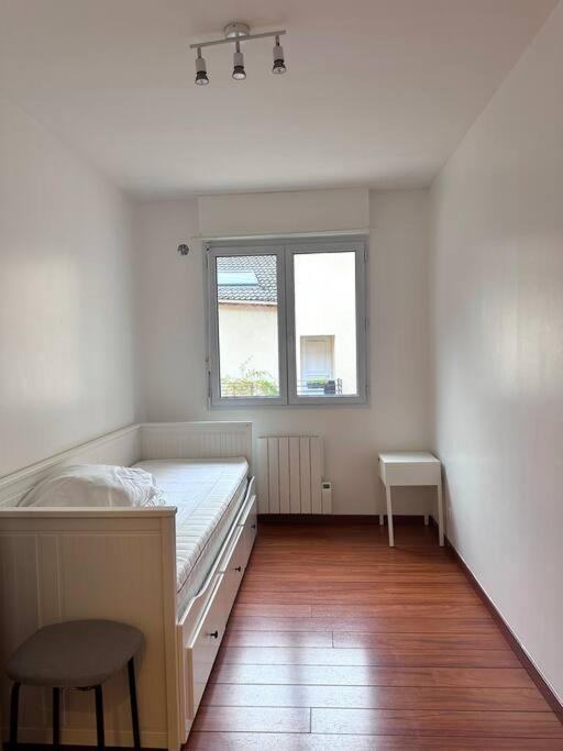 Appartement F3, 2 Chambres Ιβρύ-συρ-Σεν Εξωτερικό φωτογραφία